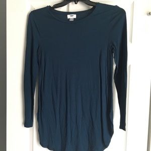 Old Navy navy blue shirt